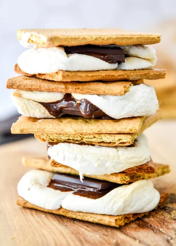 5-Minute Air Fryer S’mores