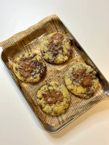 Nutella Stuffed Chocolate Chip Cookies