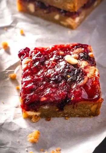 Brown Butter Mixed Berry Blondies With White Chocolate