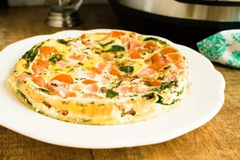 Instant Pot Tomato Bacon Spinach Frittata