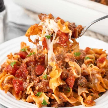 Italian Ground Beef Egg Noodle Casserole