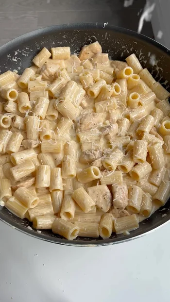 Chicken Alfredo Pasta