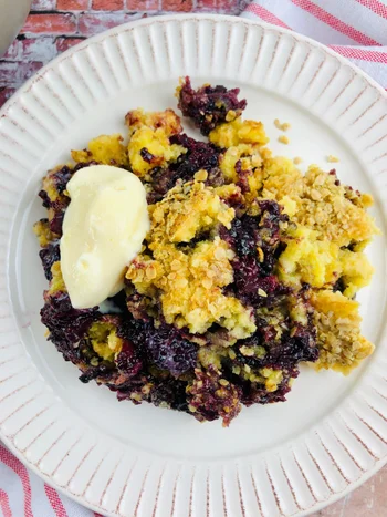Blackberry Dump Cake