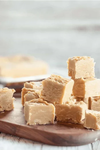 Penuche Fudge (Easy Peanut Butter Fudge)