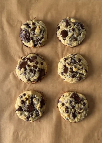 Bakery Style Chocolate Chip Cookies