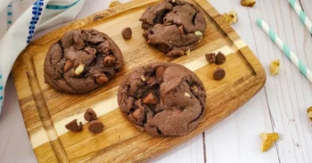 Double Chocolate Chip and Walnut Cookies