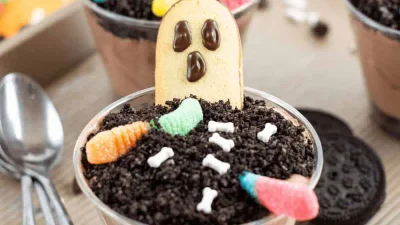 Halloween Dirt Pudding Cups